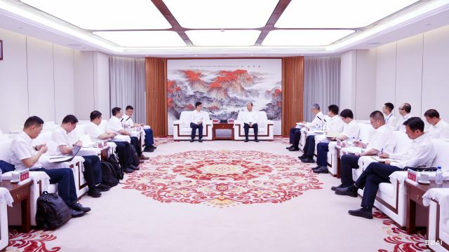 莫鼎革會見杭氧集團黨委書記、董事長鄭偉