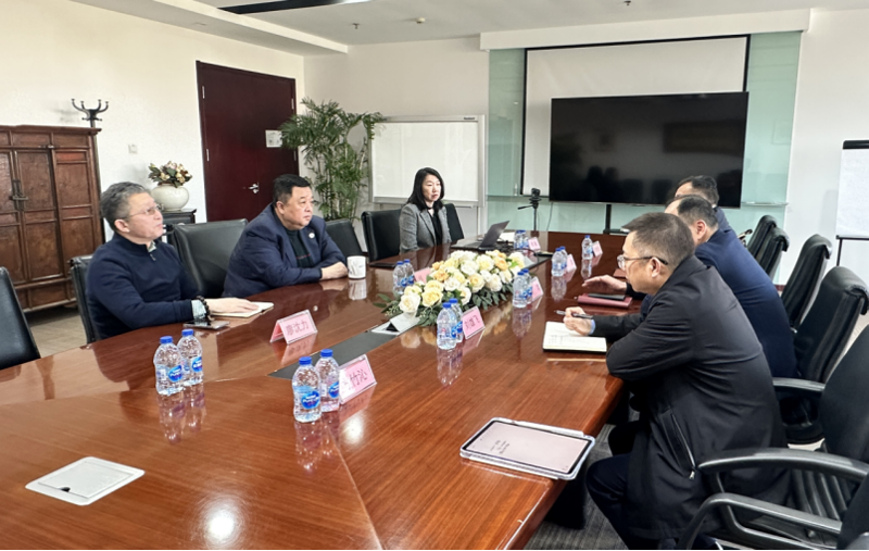 周鴻赴京拜訪沃利中國區總裁邱鴻